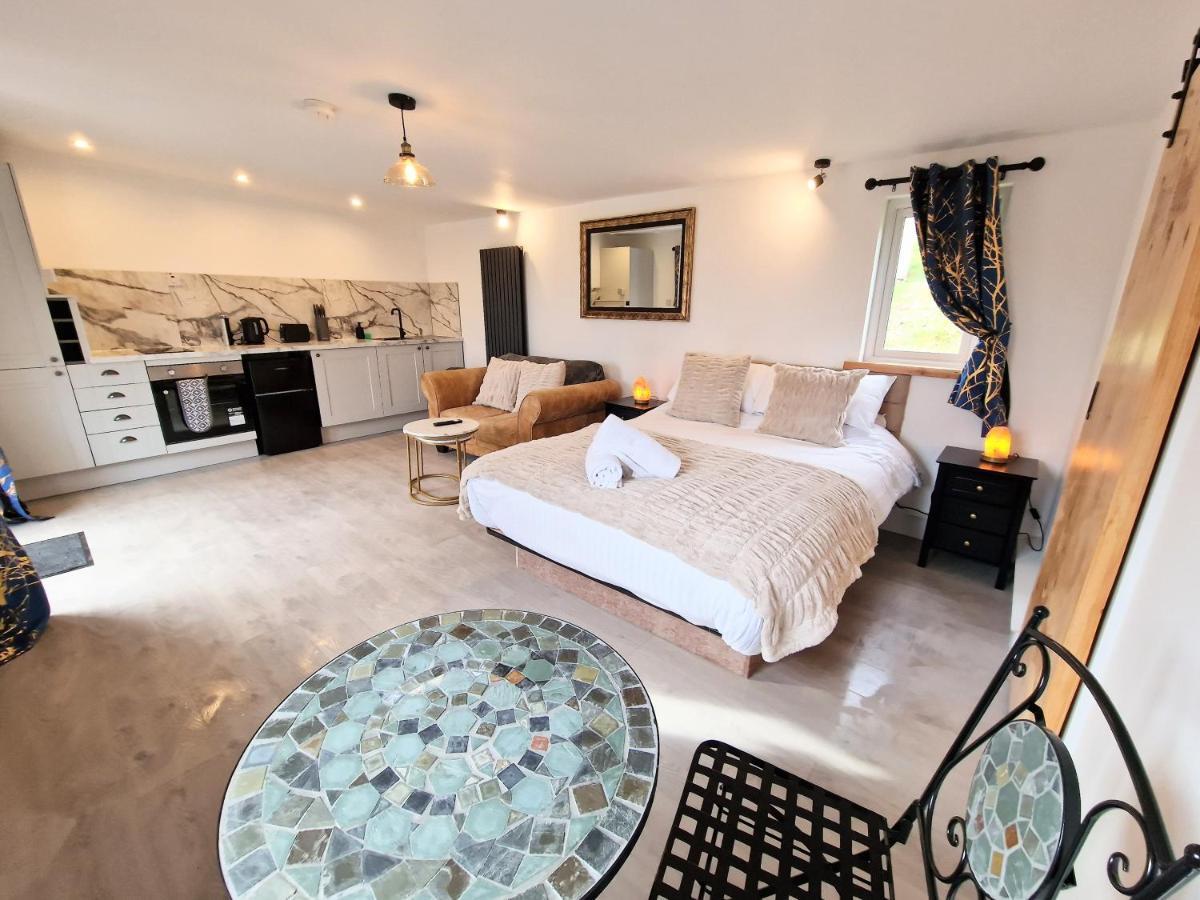 Kaoglen Lodge - Fawn Pod - Hot Tub - Dogs - Pitlochry - Luxury Blairgowrie and Rattray Extérieur photo