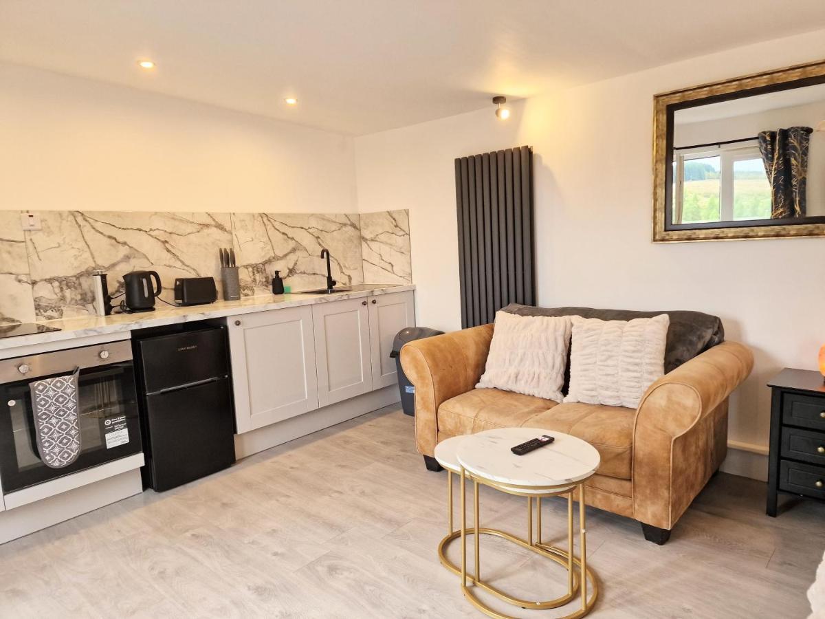 Kaoglen Lodge - Fawn Pod - Hot Tub - Dogs - Pitlochry - Luxury Blairgowrie and Rattray Extérieur photo